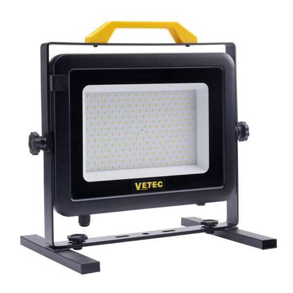 Vetec 55.107.156 Bauleuchte LED comprimo 150 Watt Klasse I - 5 Meter Kabel auf schwenkbarem Stativ