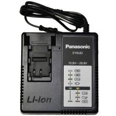Panasonic EY0L82B32 Batterieladegerät 10.8-28.8V
