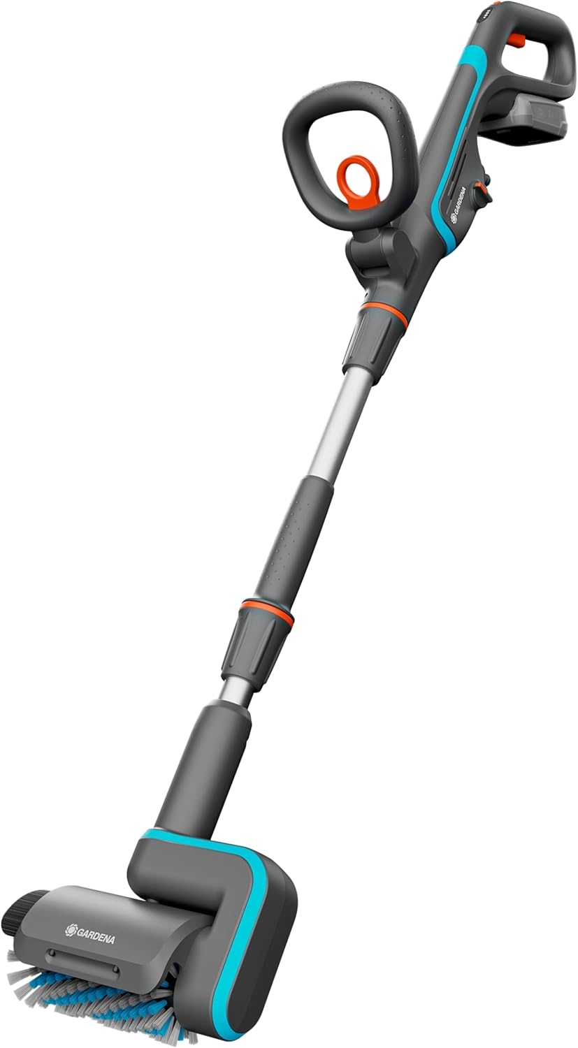 Gardena 14841-20 Kabelloser Reiniger Aquabrush Patio P4A Set
